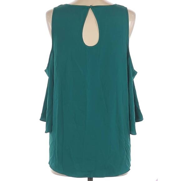 1.State Green Clover Cold Shoulder Flounce Top L - Picture 3 of 9